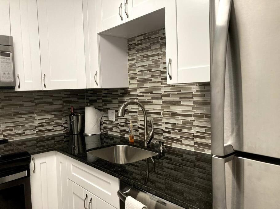 Oceanview On Sand Located In Ocean Manor Resort Fort Lauderdale Beach 2 Bed 2 Bath Spacious Corner Unit Partial Ocean View Exterior foto