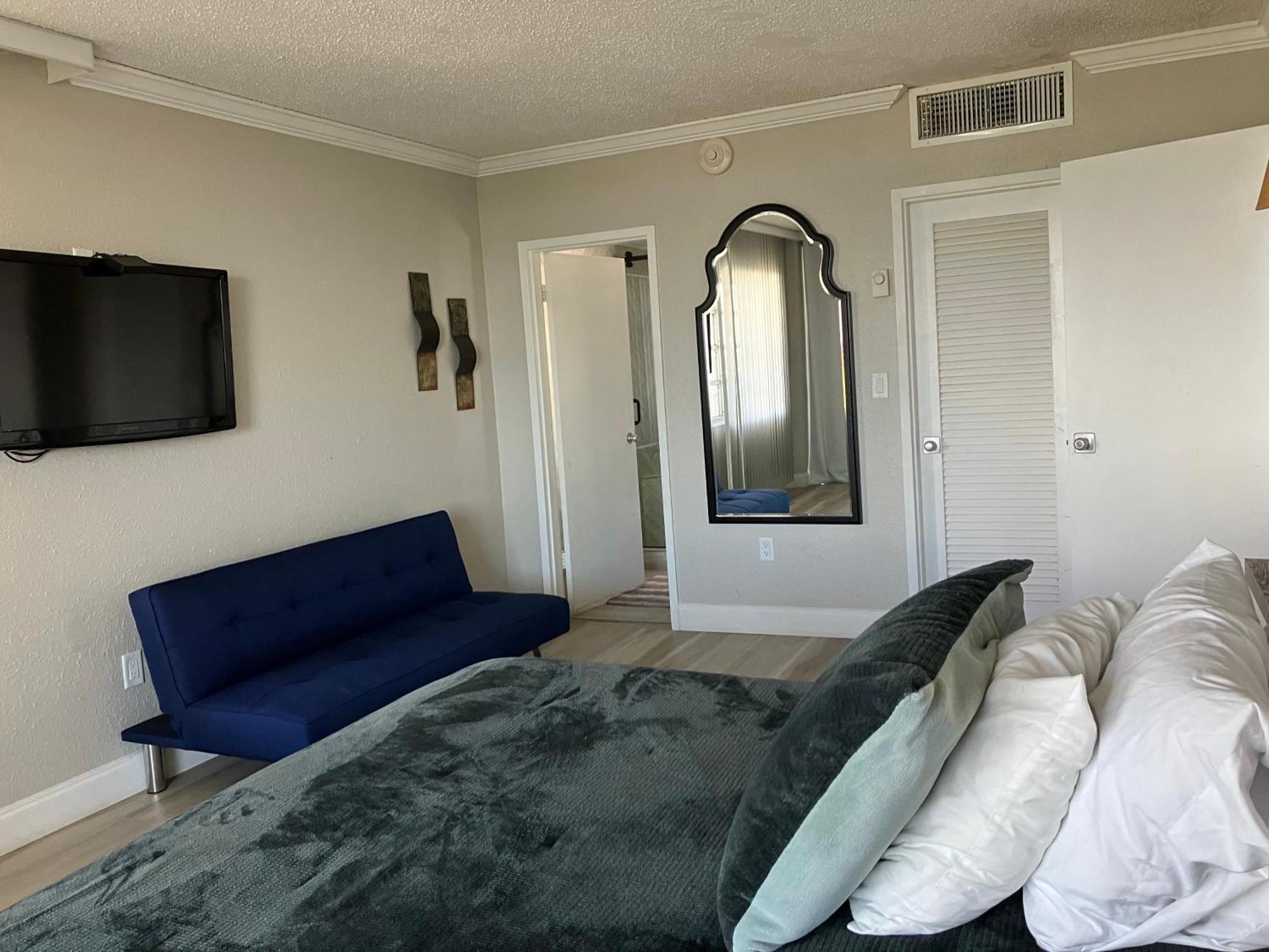 Oceanview On Sand Located In Ocean Manor Resort Fort Lauderdale Beach 2 Bed 2 Bath Spacious Corner Unit Partial Ocean View Exterior foto